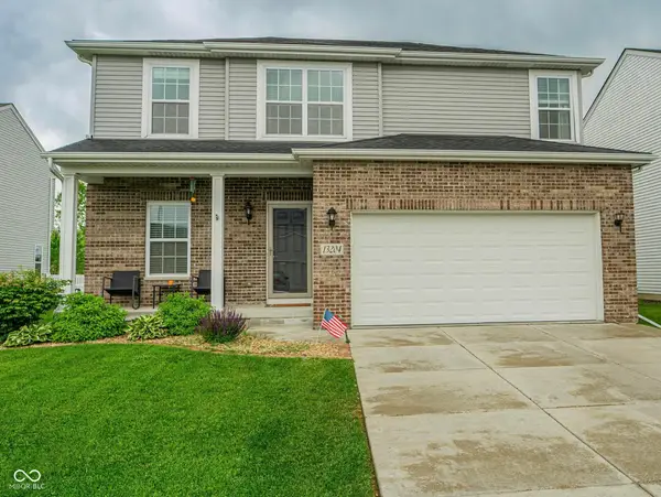 13204 Roosevelt Place, Crown Point, IN 46307
