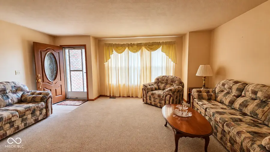 210 Bishop Drive, Seymour, IN 47274 - #3