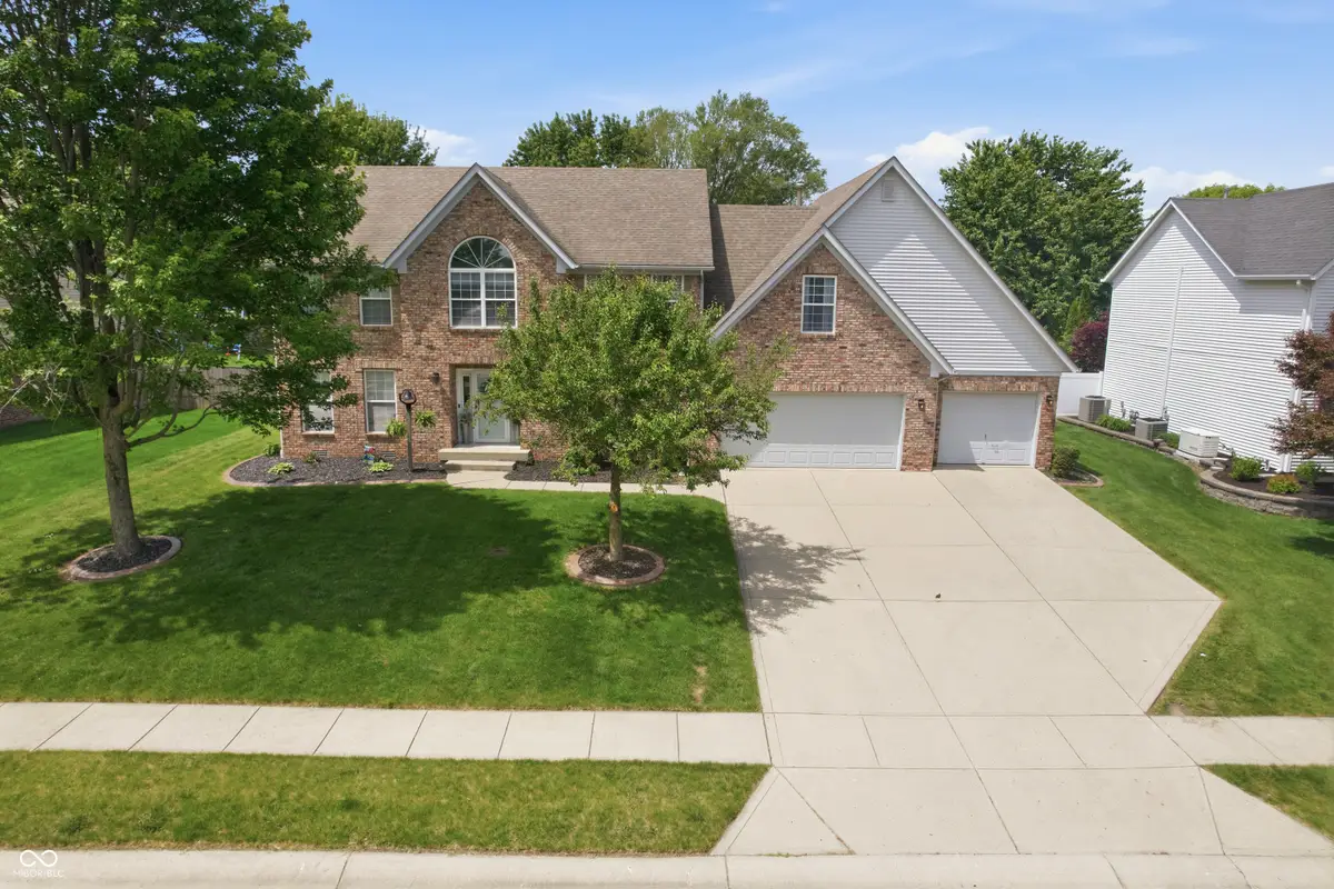 1518 Pippin Drive, Greenfield, IN 46140 - #1