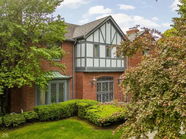 5015 Plantation Drive, Indianapolis, IN 46250