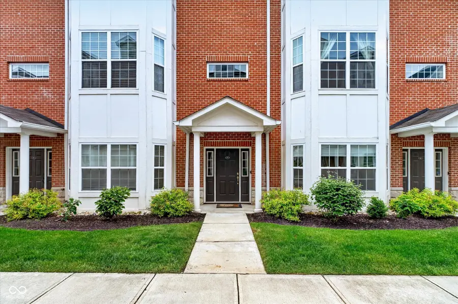 856 S Park Trail Drive, Carmel, IN 46032 - #2