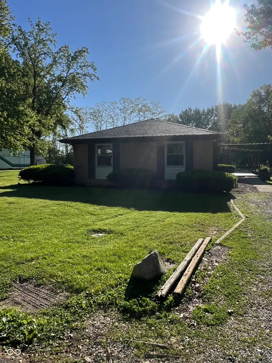651 S Coal Creek Drive, Hillsboro, IN 47949 - #3
