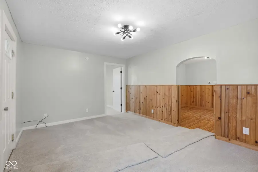 132 S Ross Street, Columbus, IN 47201 - #2