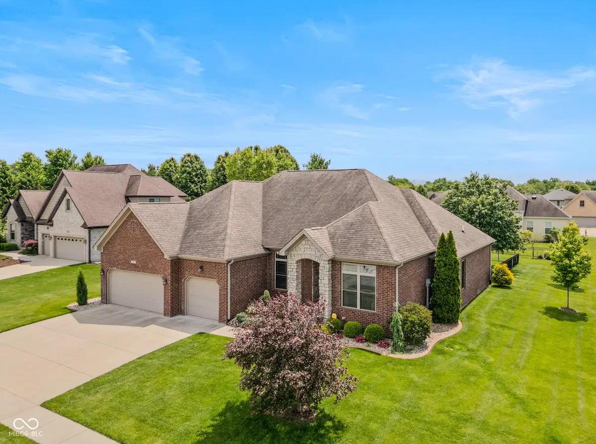 3831 Sycamore Bend Court, Columbus, IN 47203 - #1