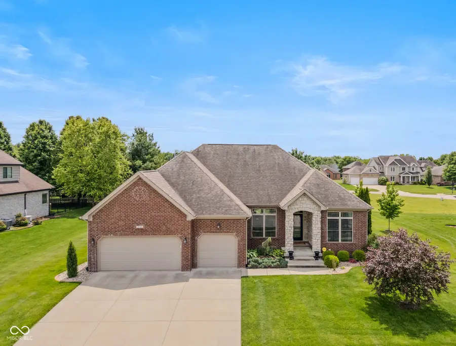 3831 Sycamore Bend Court, Columbus, IN 47203 - #2