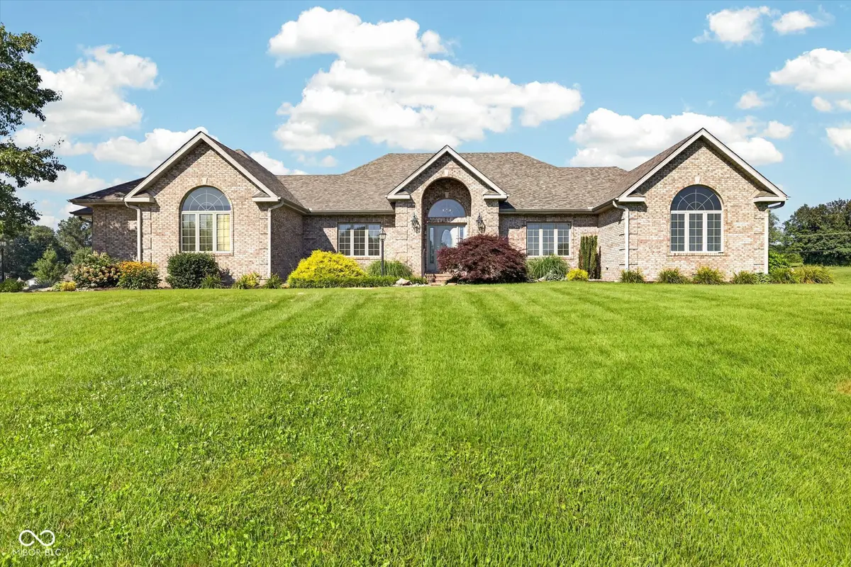 675 N Auburn Ridge Drive, Linton, IN 47441 - #1
