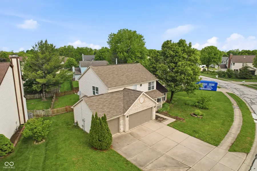 190 Springwood Drive, Avon, IN 46123 - #2