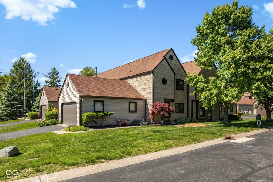 5924 Highgate Circle E, Indianapolis, IN 46250 - #2