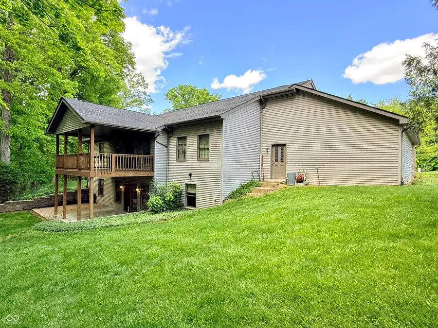 180 Oakbrook Drive, Columbus, IN 47201 - #2