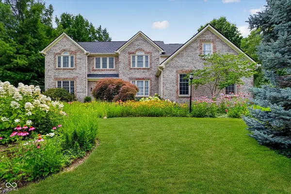 5785 Gyrfalcon Place, Carmel, IN 46033