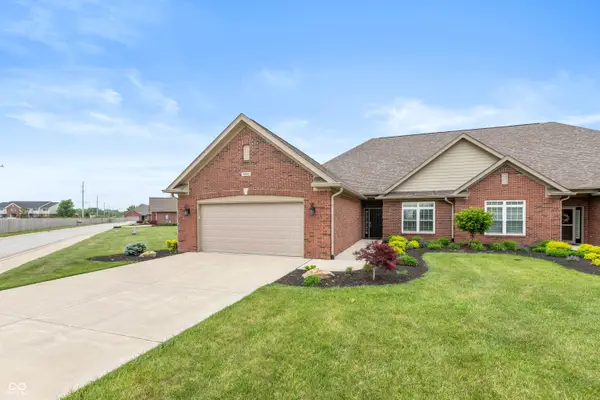 2899 Grandview Lane, Greenwood, IN 46143