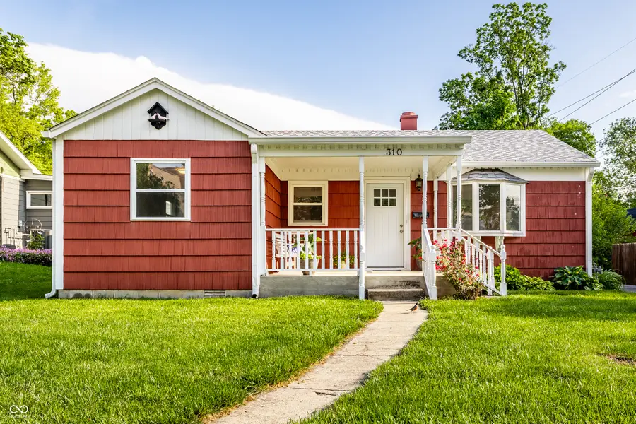 310 W Ash Street, Zionsville, IN 46077 - #2