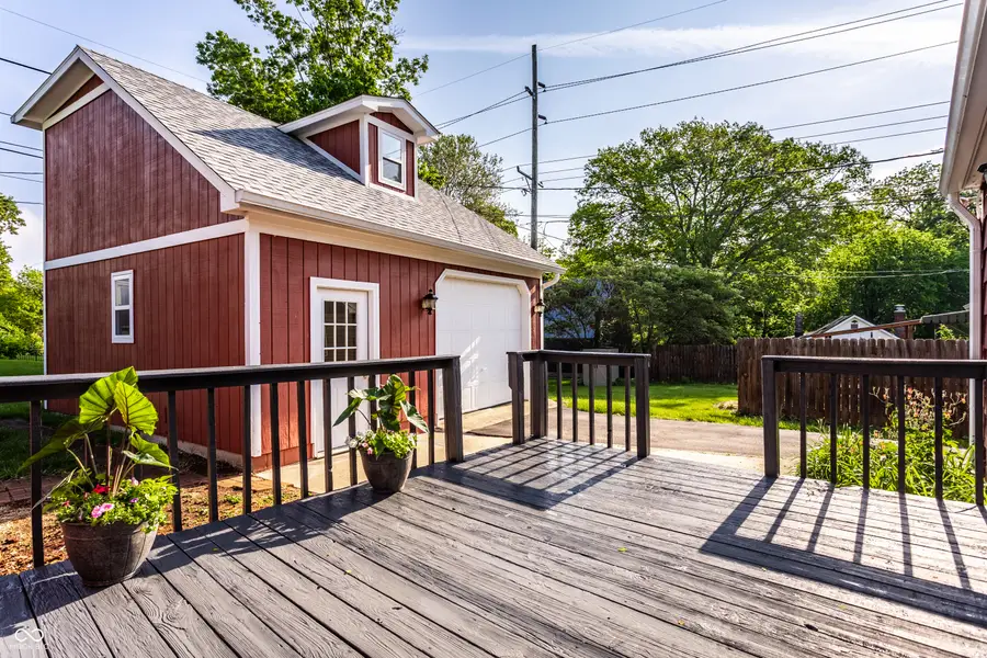 310 W Ash Street, Zionsville, IN 46077 - #3