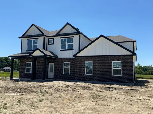 7781 Magnolia Street, New Palestine, IN 46163