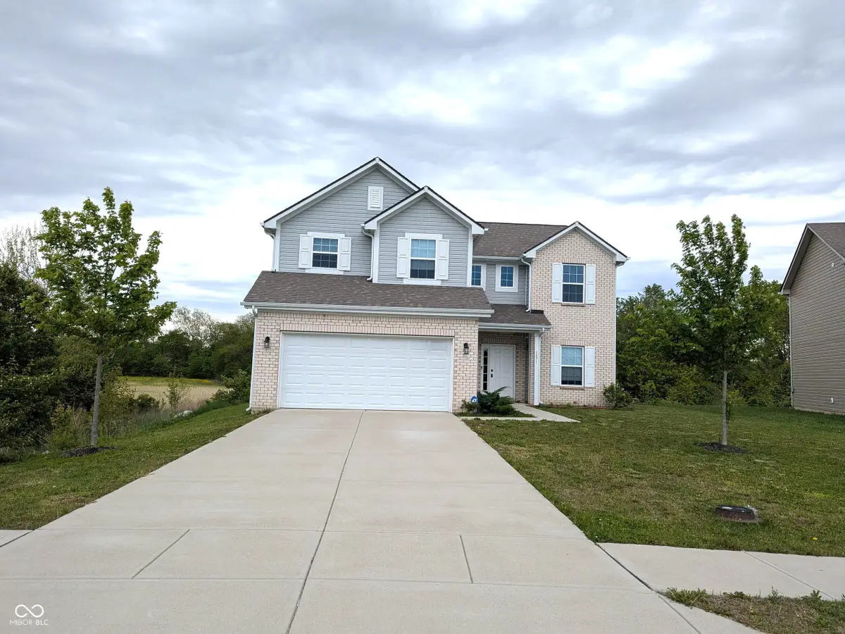 1571 N Creekwater Pass, Greenfield, IN 46140 - #1