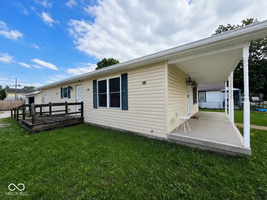 390 W Harrison Street, Martinsville, IN 46151 - #2