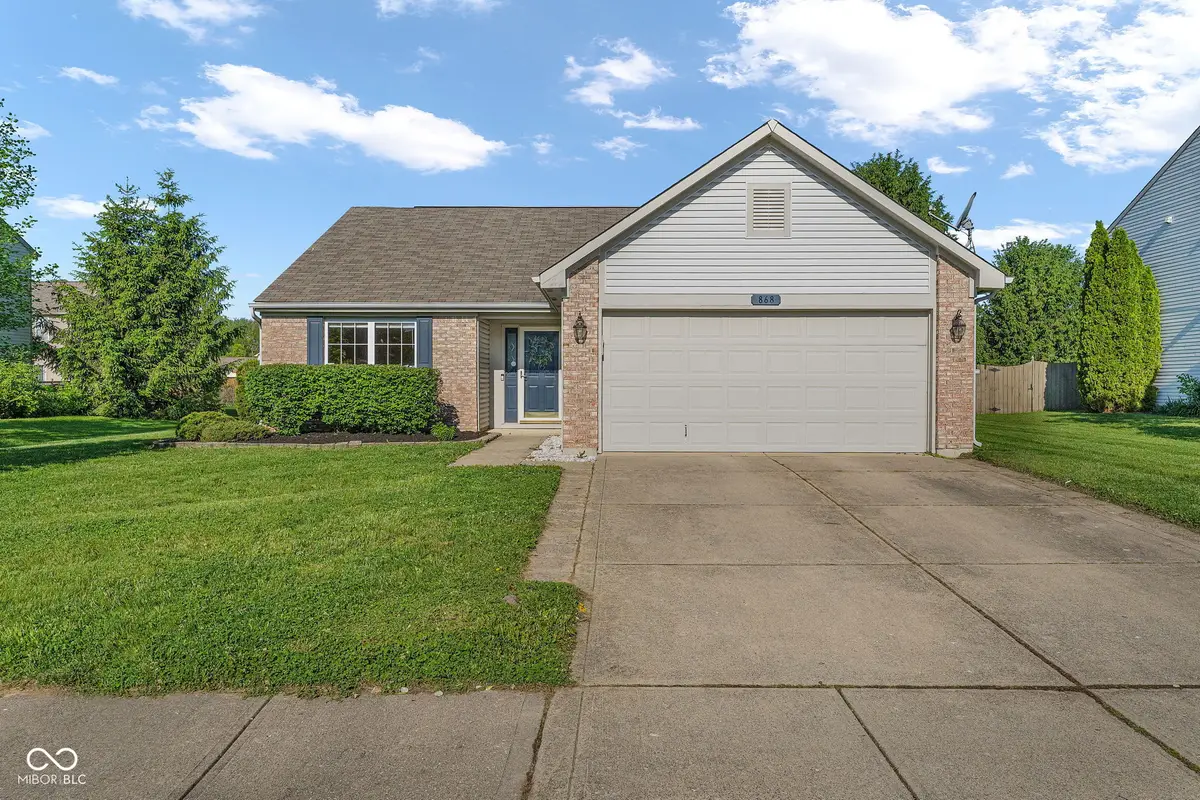 868 Seabreeze Drive, Avon, IN 46123 - #1