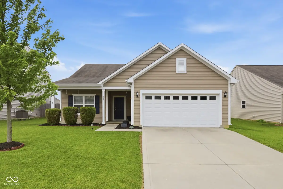 887 Sommersweet Run, Greenwood, IN 46143 - #1
