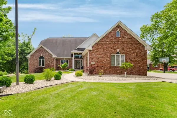4095 Mountbatton Drive, Greenwood, IN 46143