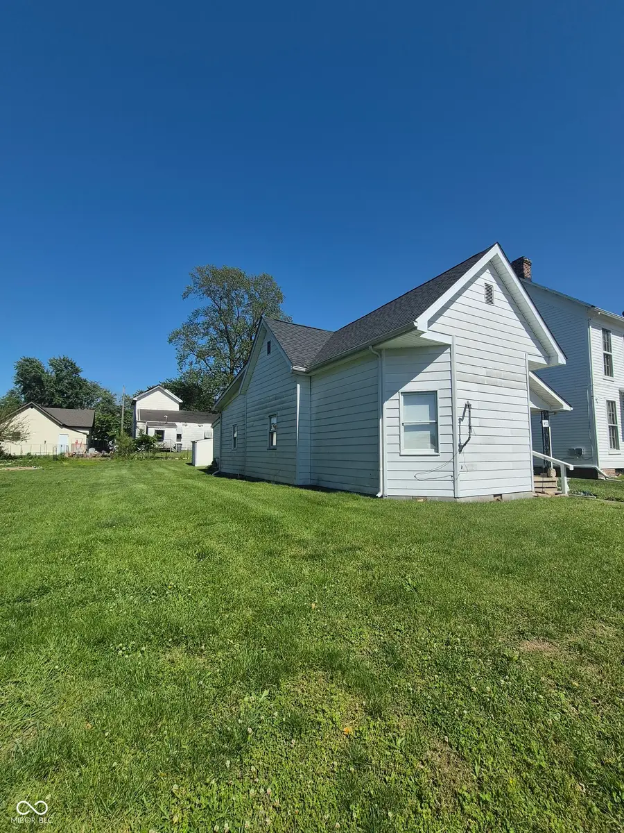 412 Indianapolis Avenue, Seymour, IN 47274 - #3