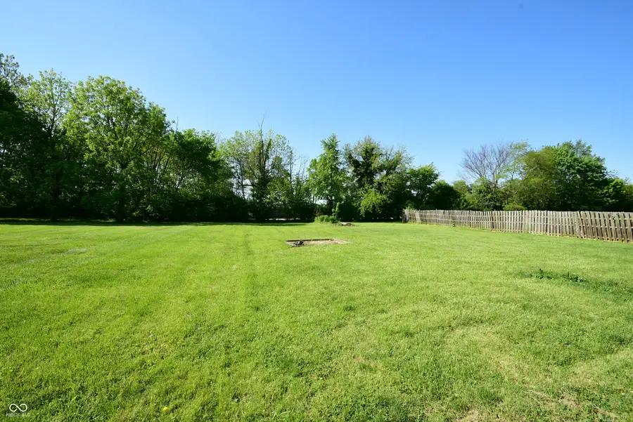 1083 E South Street, Greenfield, IN 46140 - #3