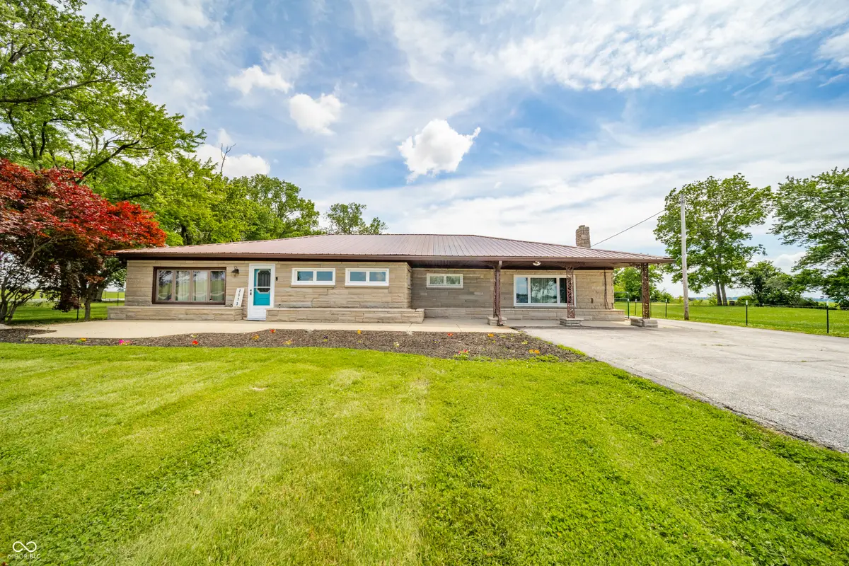 2513 W 300 S, Shelbyville, IN 46176 - #1