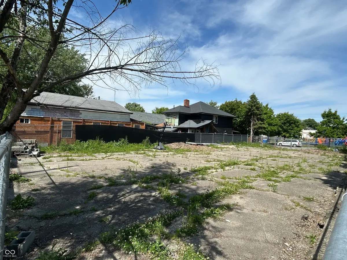 302 Jefferson Avenue, Indianapolis, IN 46201 - #1