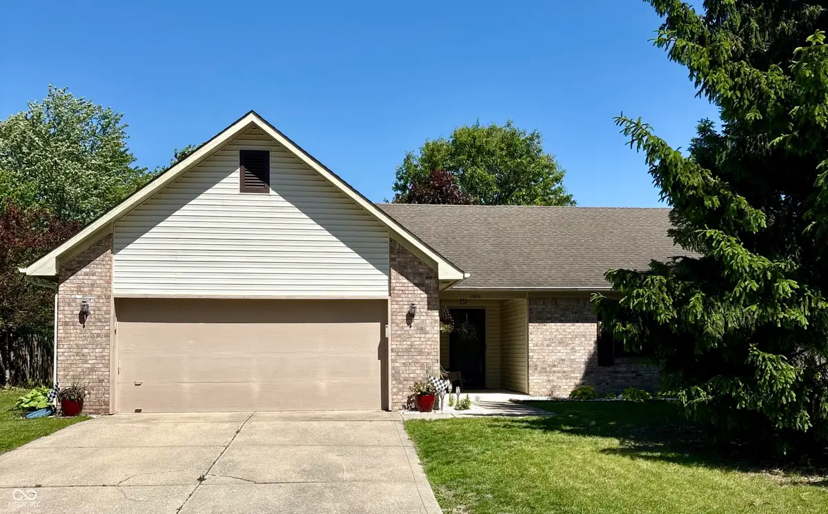 1059 Lake Drive E, Brownsburg, IN 46112 - #1