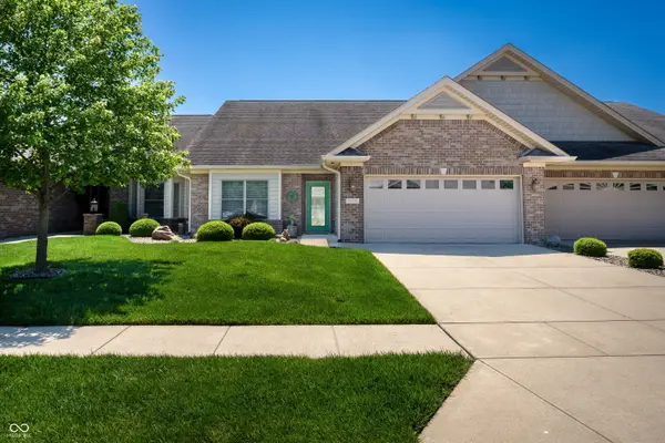 5125 Sanibel Drive, Columbus, IN 47203