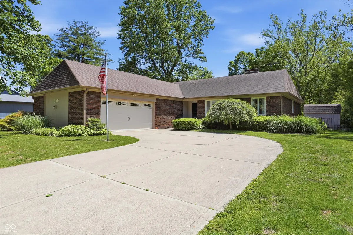 929 Briarwood Drive, Greenwood, IN 46142 - #1