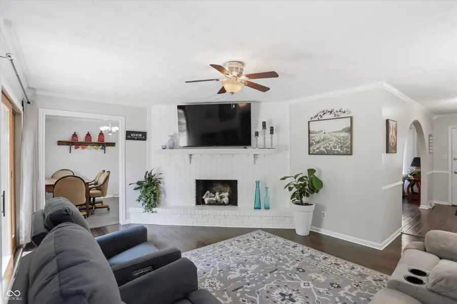 929 Briarwood Drive, Greenwood, IN 46142 - #3