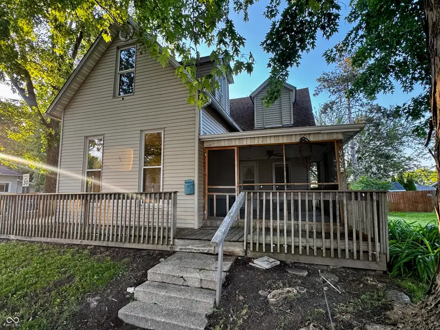 908 W Market Street, Crawfordsville, IN 47933 - #2