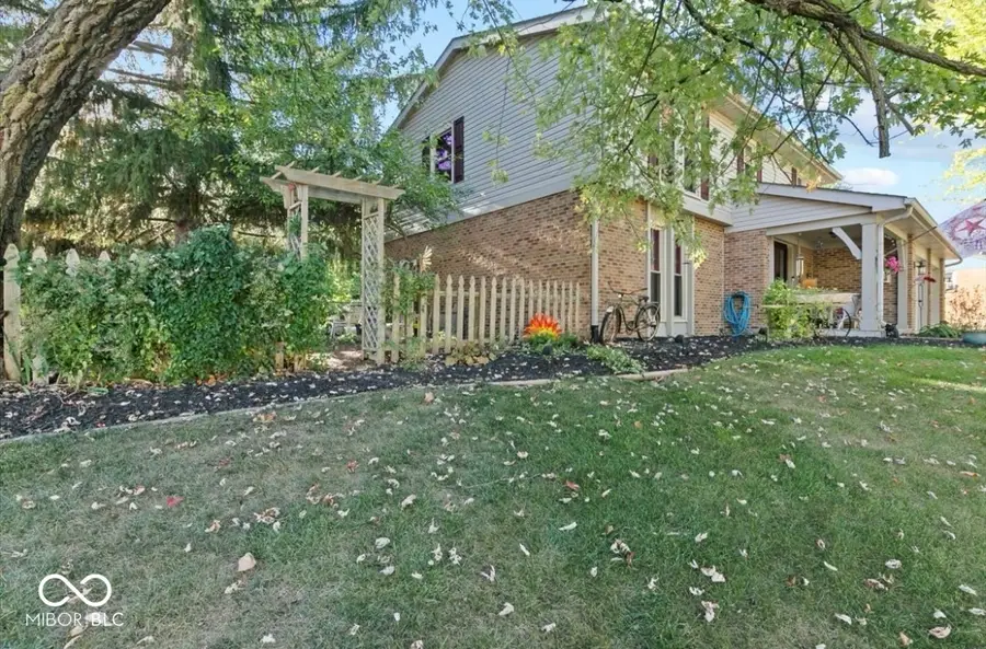 915 Edgehill Lane, Anderson, IN 46012 - #2