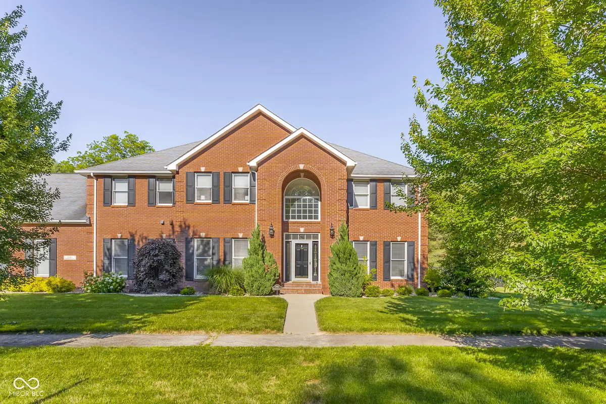 2561 Apple Blossom Lane, Columbus, IN 47201 - #1