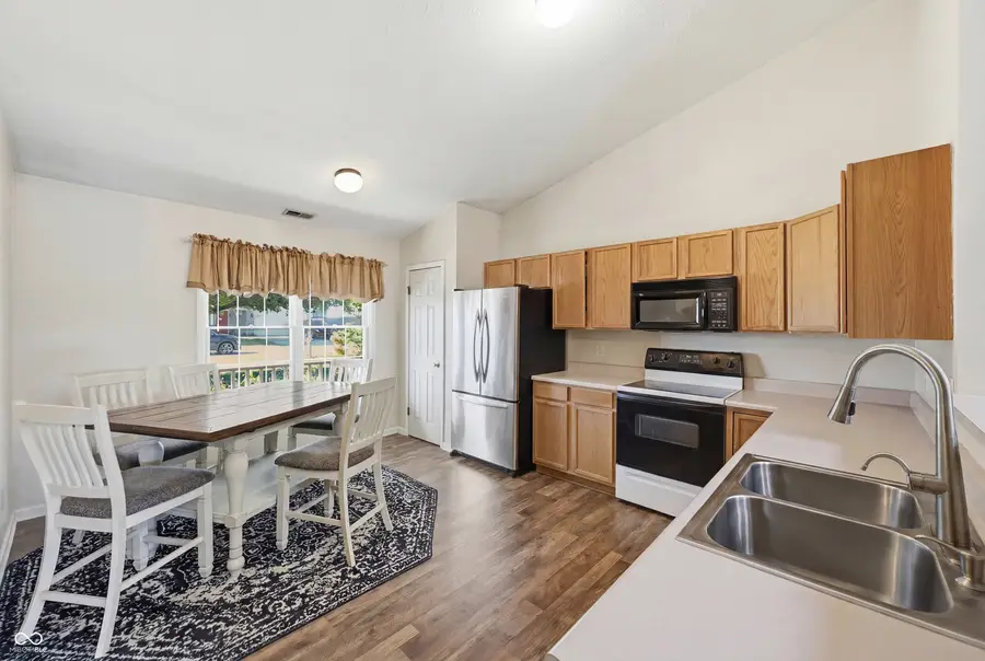 986 Youngs Creek Drive, Franklin, IN 46131 - #3