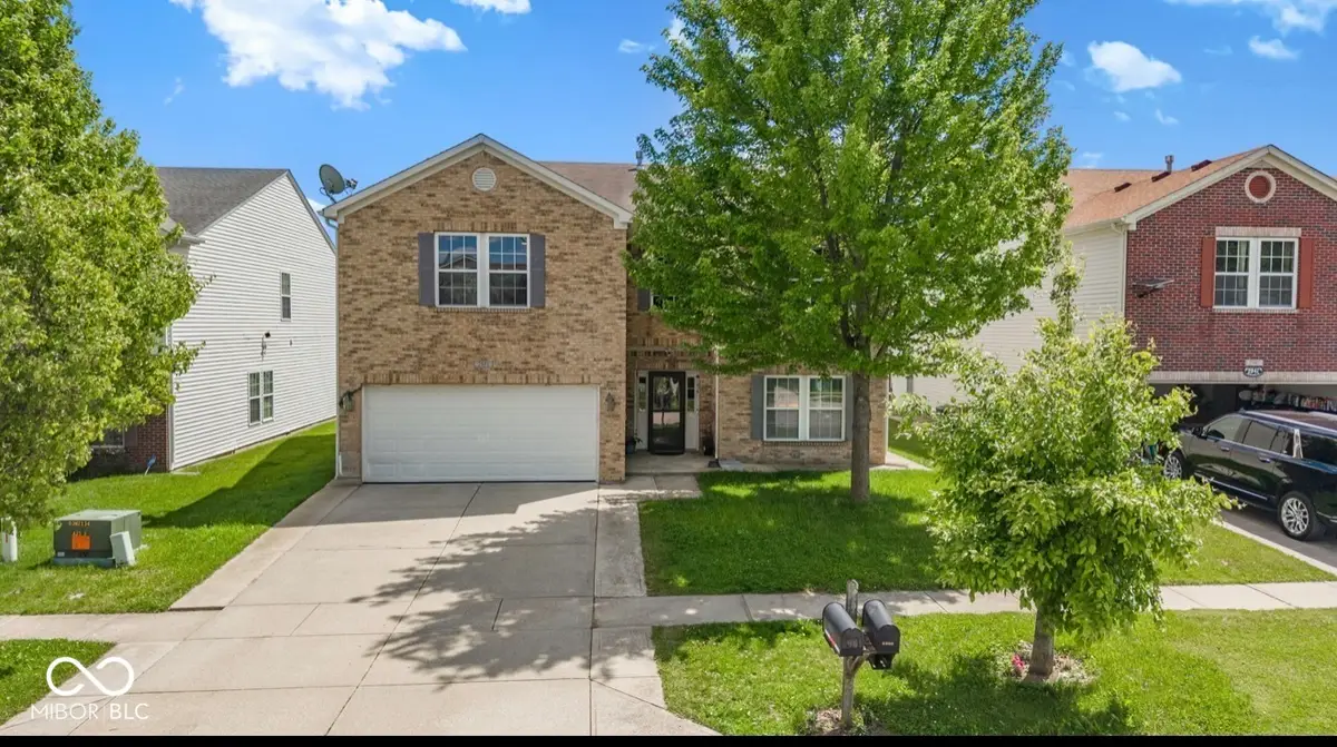 2951 Hearthside Drive, Greenwood, IN 46143 - #1