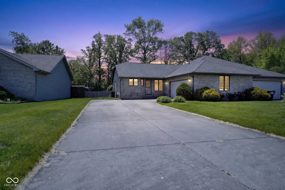 8307 W Ashford Lane, Muncie, IN 47304 - #1