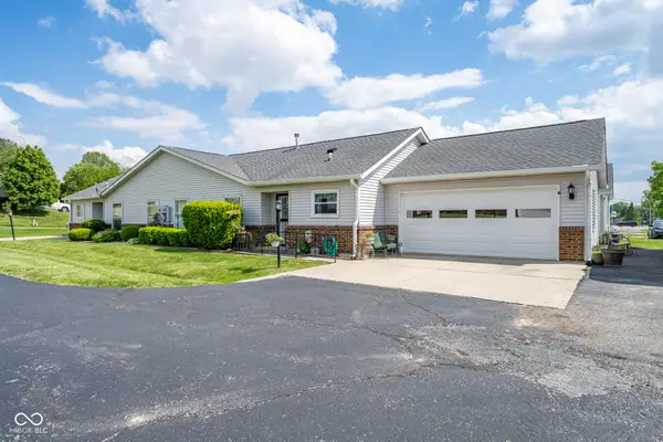 112 Longcastle Drive #APT 2, Greencastle, IN 46135