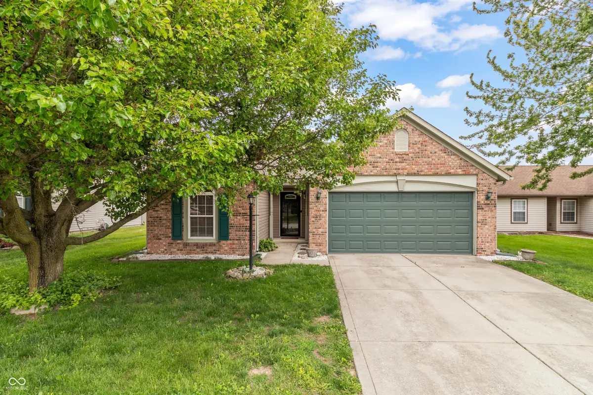164 Meadow Glen Drive, Avon, IN 46123 - #1