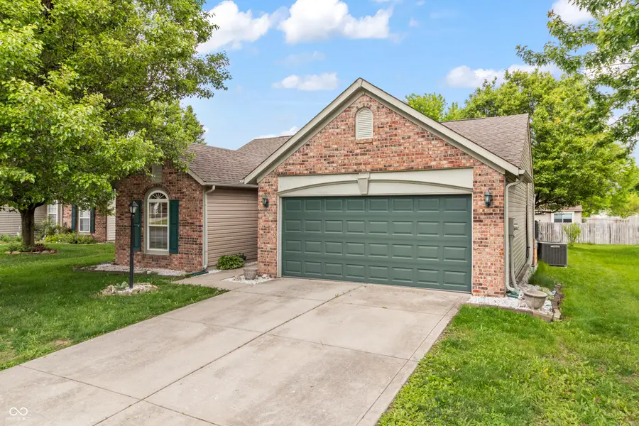 164 Meadow Glen Drive, Avon, IN 46123 - #2