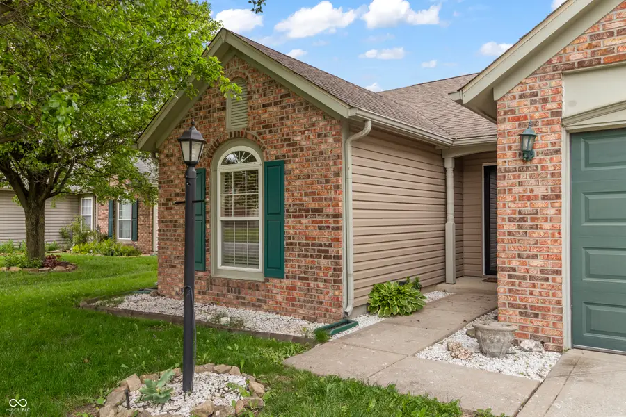164 Meadow Glen Drive, Avon, IN 46123 - #3