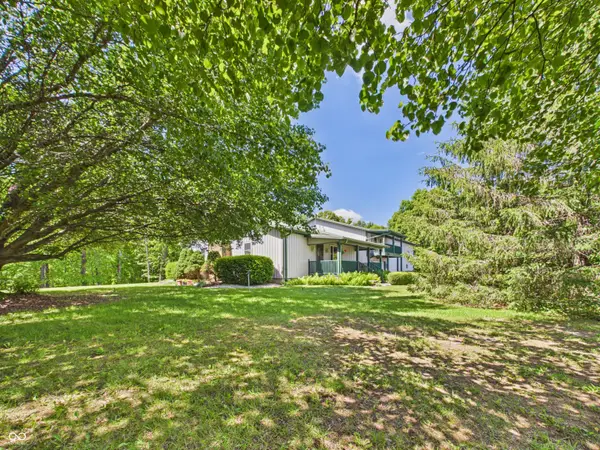 8052 E Ash Road, Bloomfield, IN 47424