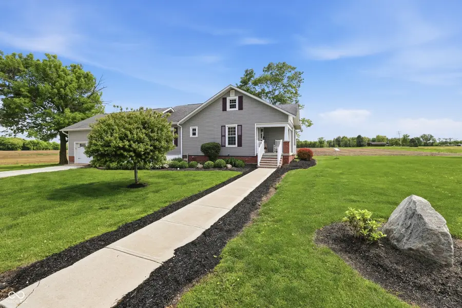 10493 N Us Highway 231, Roachdale, IN 46172 - #2