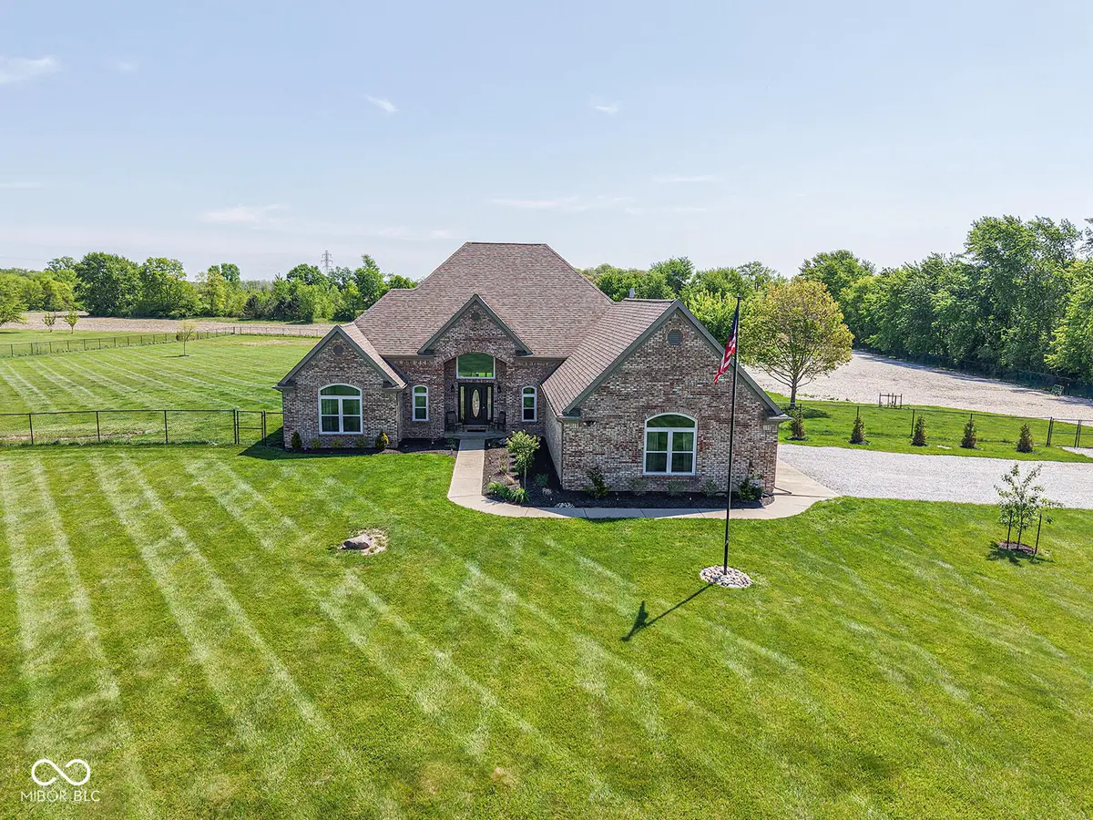 4800 S County Road 500 W, Yorktown, IN 47396 - #1