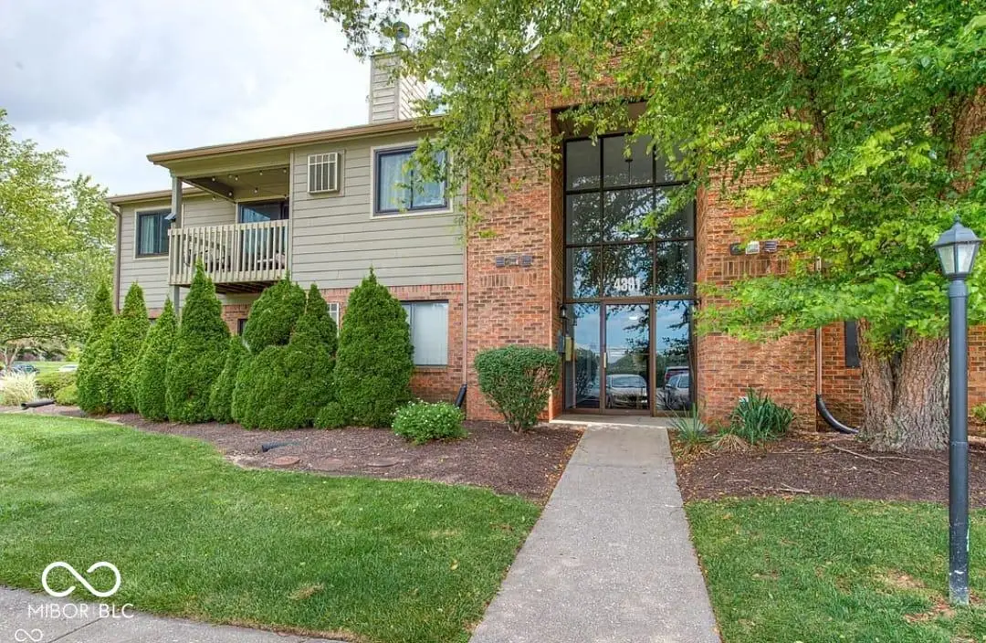 4391 Village Parkway Circle W #5, Indianapolis, IN 46254 - #1