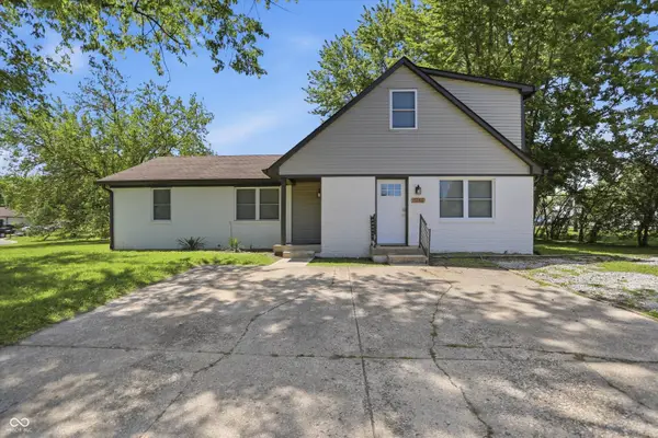 1280 Stonegate Road, Greenwood, IN 46142