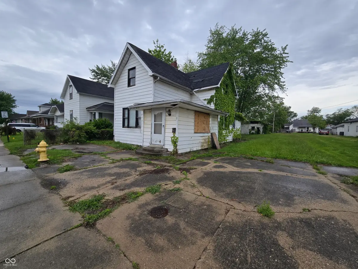 2703 Main Street, Anderson, IN 46016 - #1
