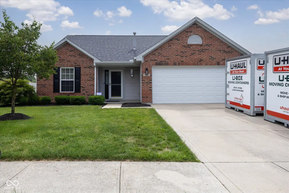 913 Halyard Drive, Avon, IN 46123 - #1