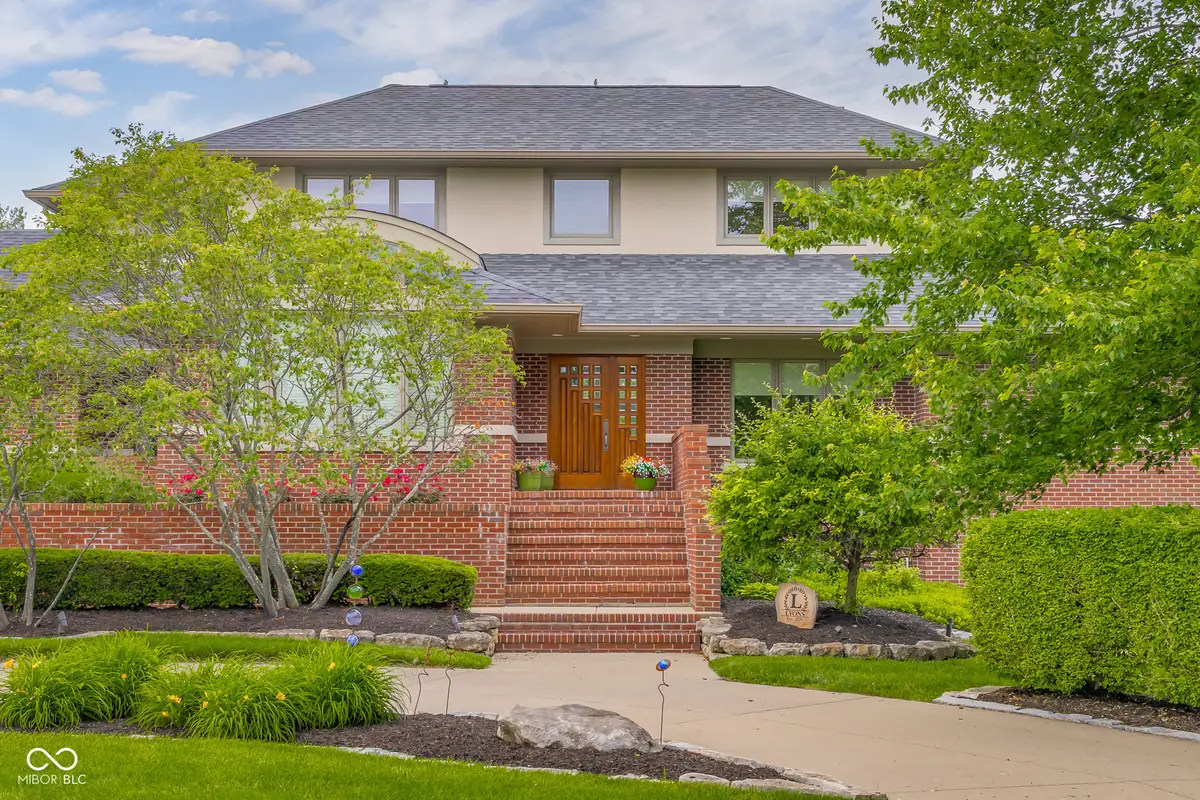 8224 W Mulligan Lane, Columbus, IN 47201 - #1