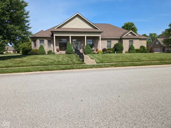 3975 Arrowwood Drive, Columbus, IN 47203